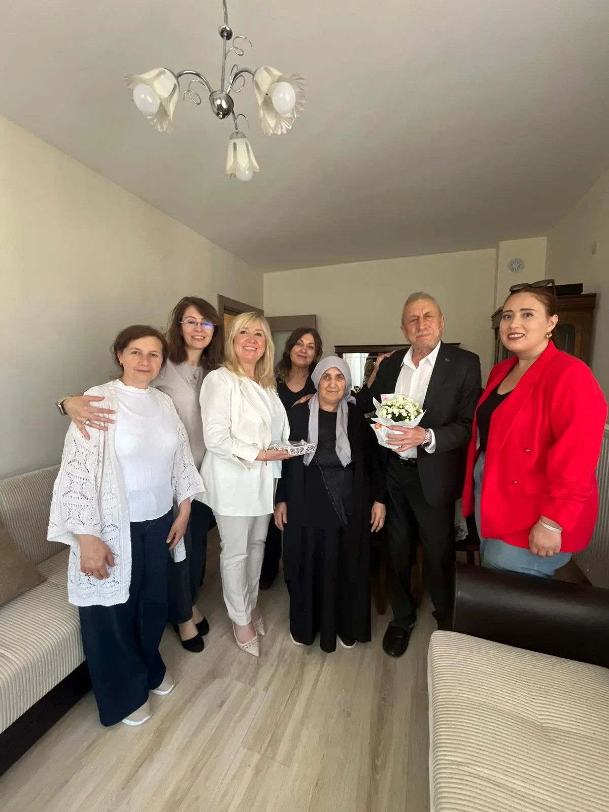 MHP Heyeti Babalar Günü'nü Kutladı