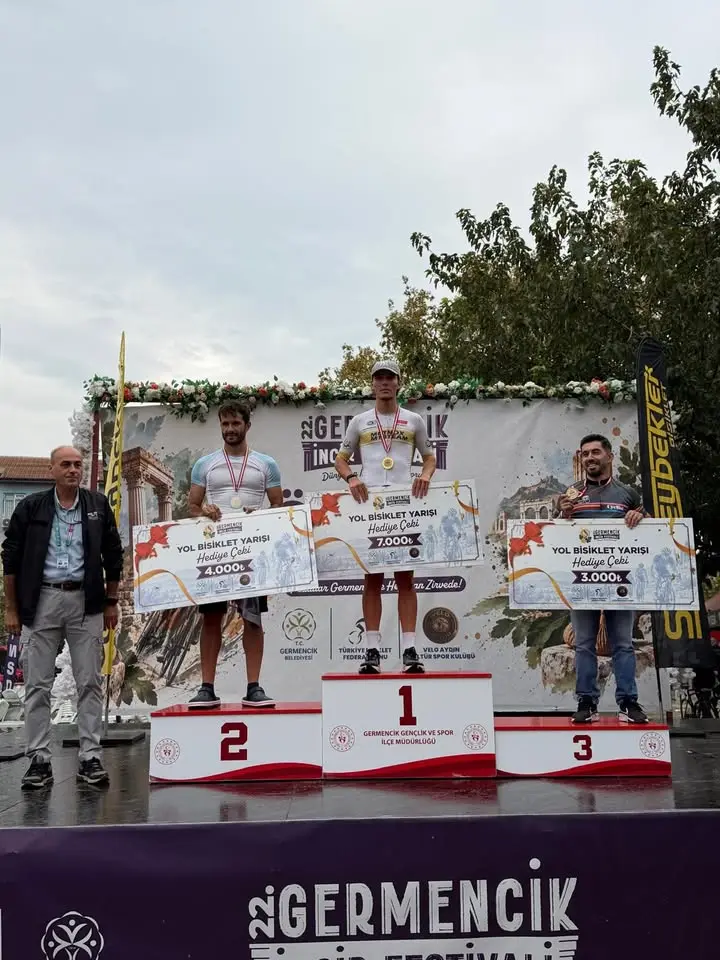 Isparta Bisiklet Takımı İncir Festivali'nde Başarı Elde Etti