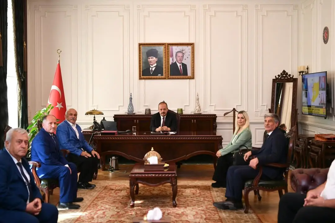 Vali Canbolat, Spor Kulübü Temsilcilerini Kabul Etti