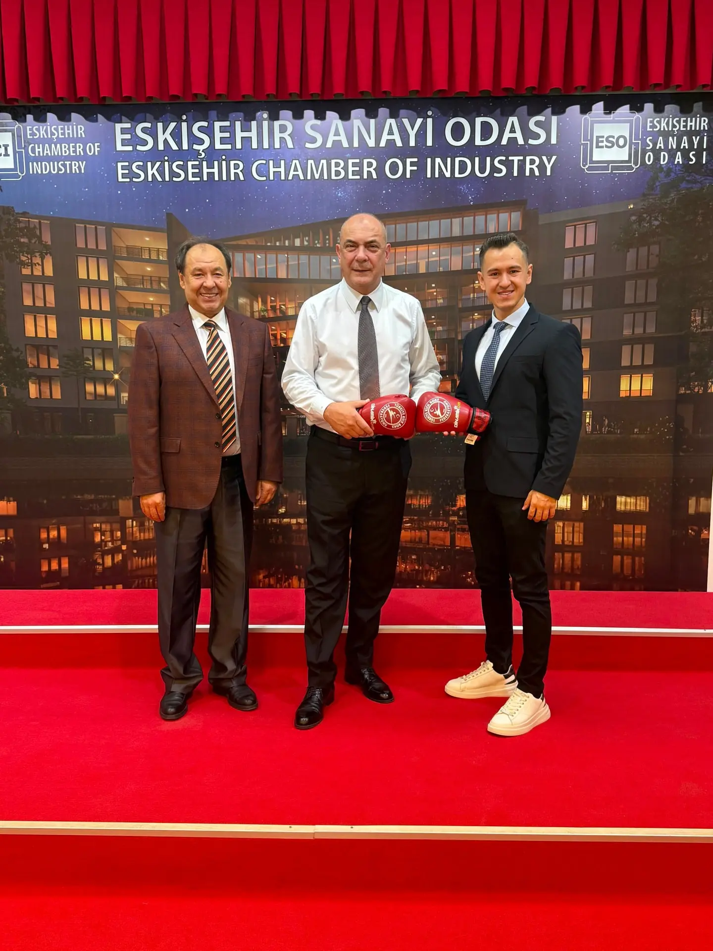 Dinamik Do Spor Kulübü'nden Eskişehir Sanayi Odası'na Ziyaret