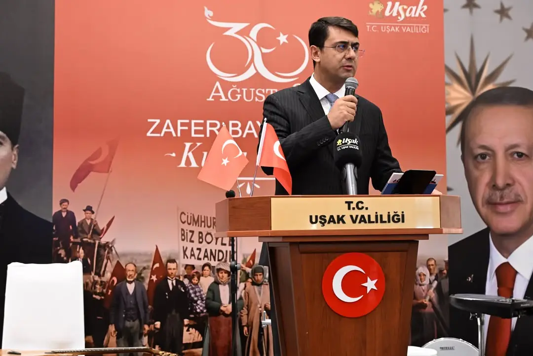 Uşak İl Emniyet Müdürü Zafer Bayramı'nda