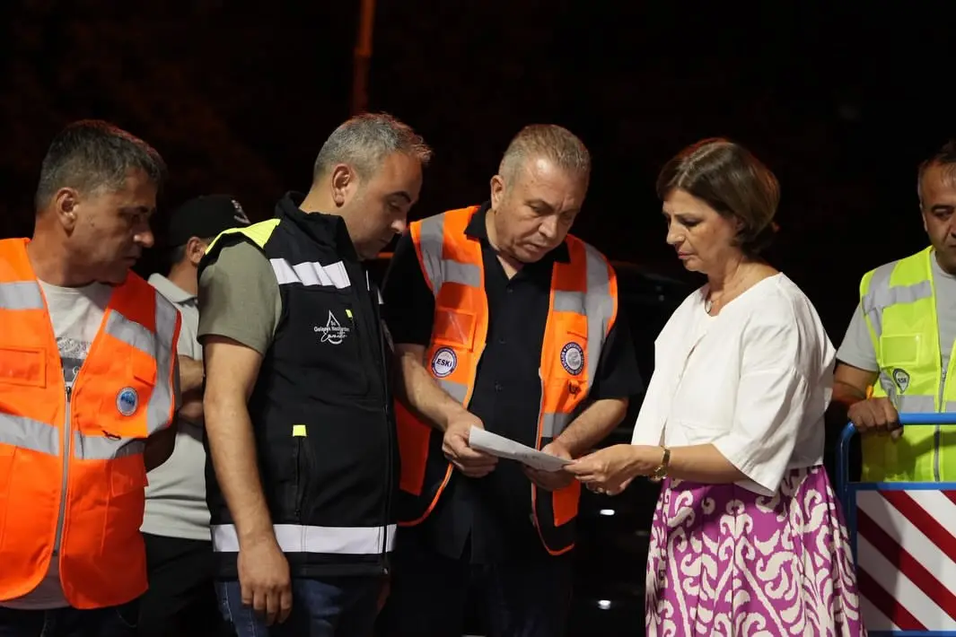ESKİ ekipleri bakım çalışmaları için gece mesaisi yaptı