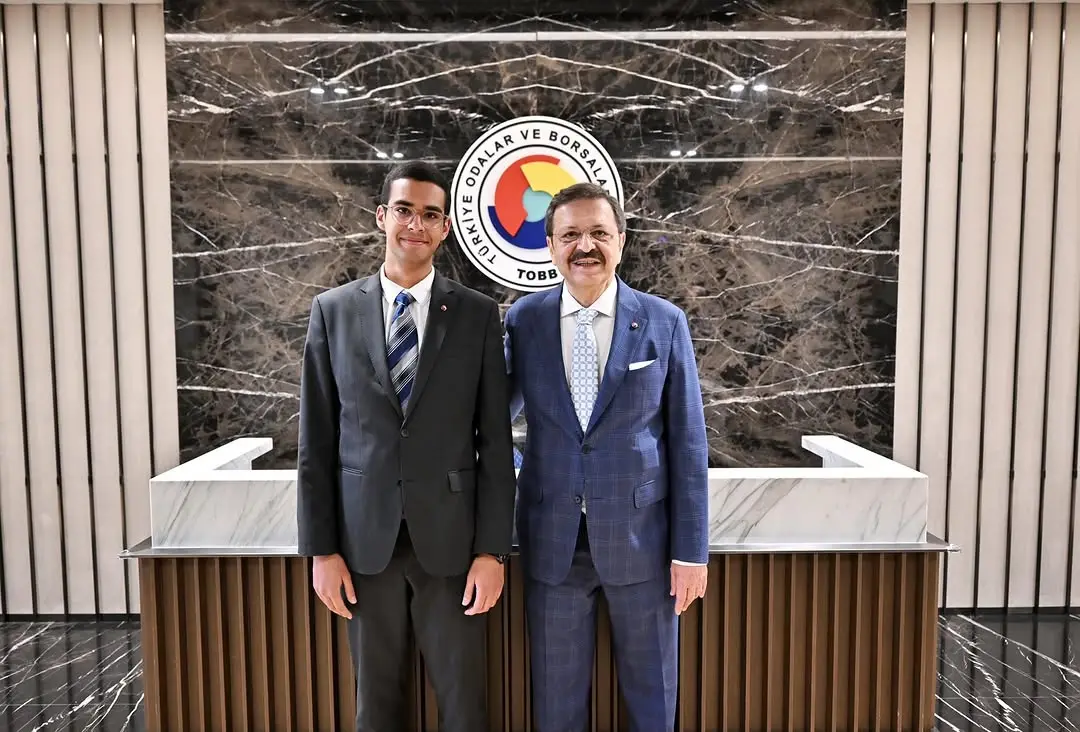 TOBB ETÜ Öğrencisine Ortak Eğitim Başarıları