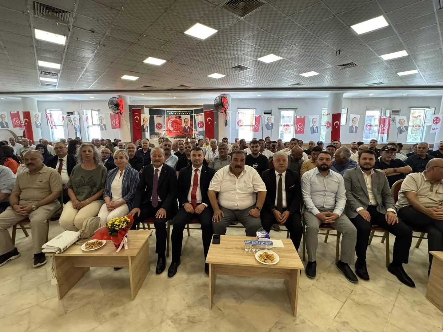 MHP Dinar İlçe Teşkilatı Genel Kurulu Yapıldı