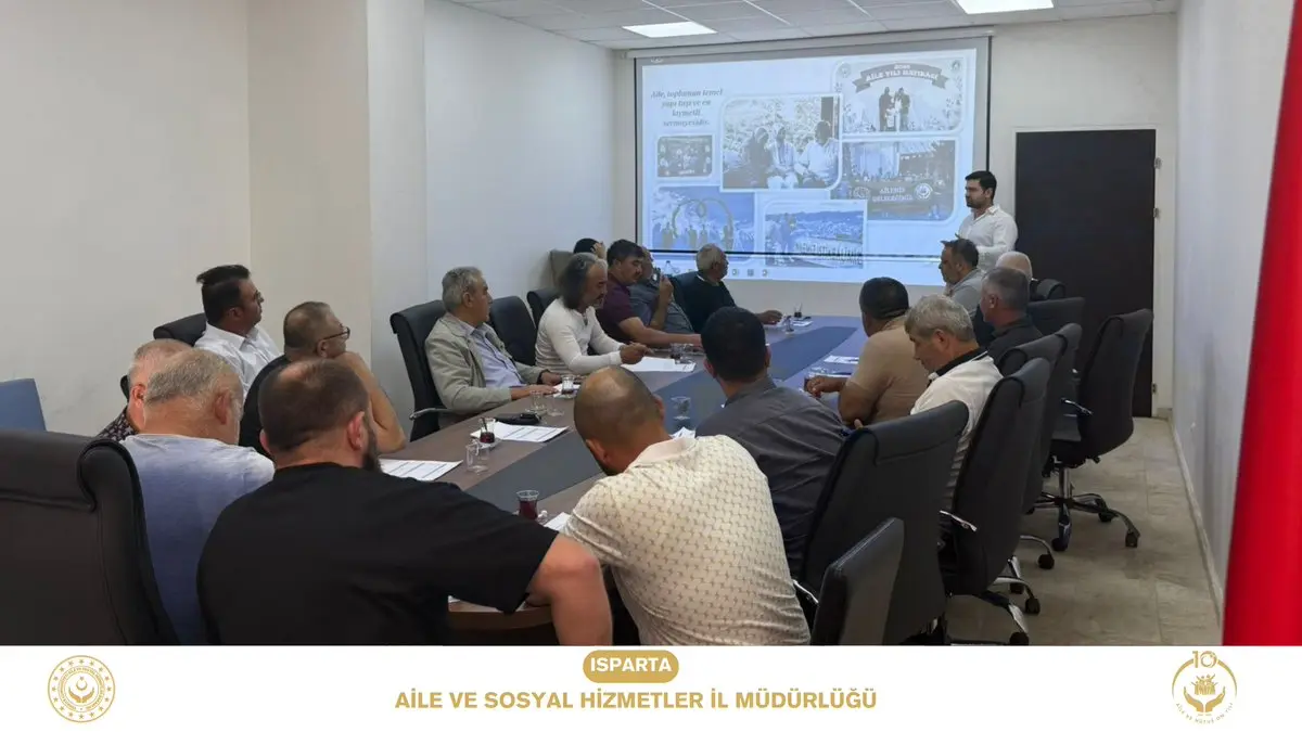 Keçiborlu'da Muhtarlara Bilgilendirme Sunumu Yapıldı