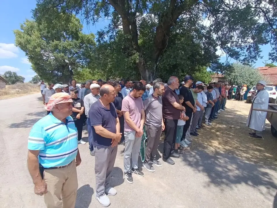 Uşak İl Müftüsü cenaze merasimine katıldı