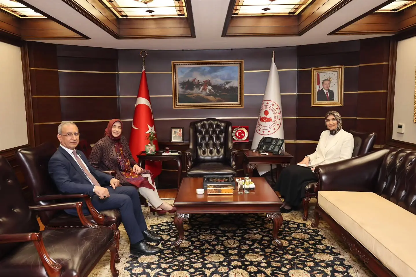 Milletvekilleri ve Bakanlık Çalışmaları Üzerine Toplantı