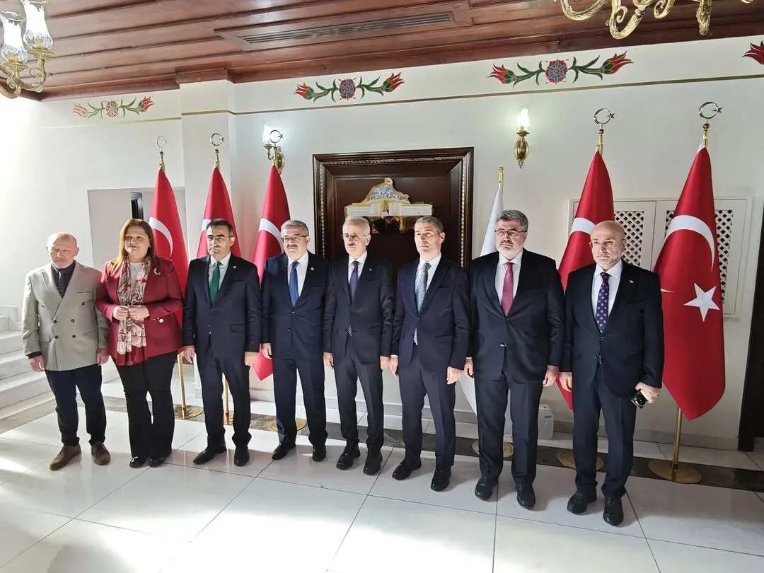 Ulaştırma ve Altyapı Bakanı Abdulkadir Uraloğlu Afyonkarahisar Valiliğini Ziyaret Etti