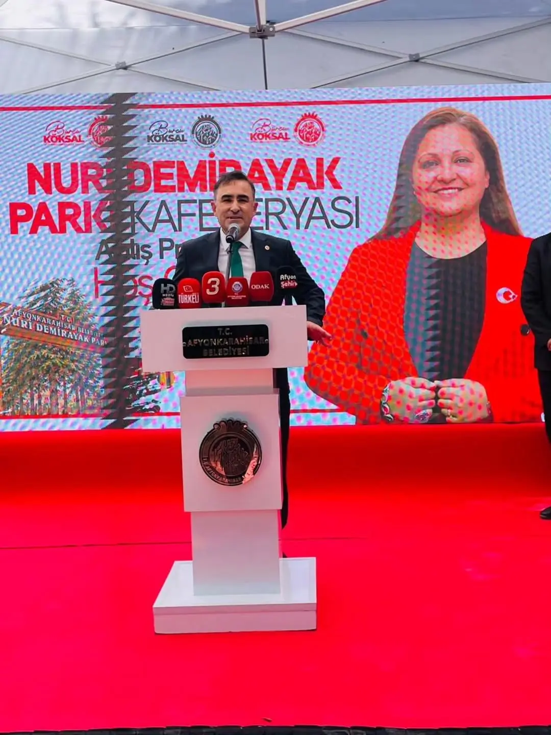 Nuri Demirayak Parkı Kafeteryası Açıldı