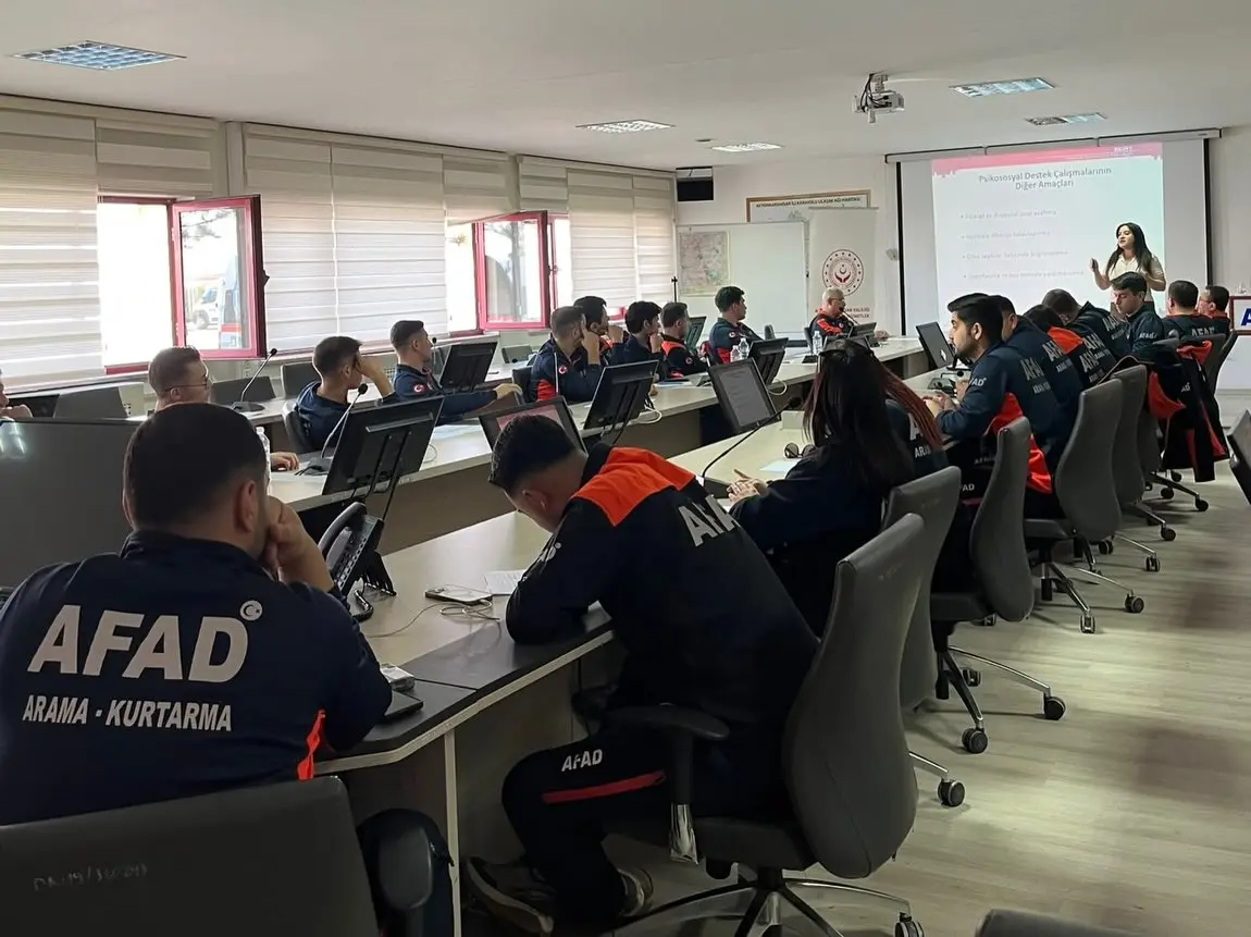 Afyonkarahisar'da afet personeline eğitim verildi