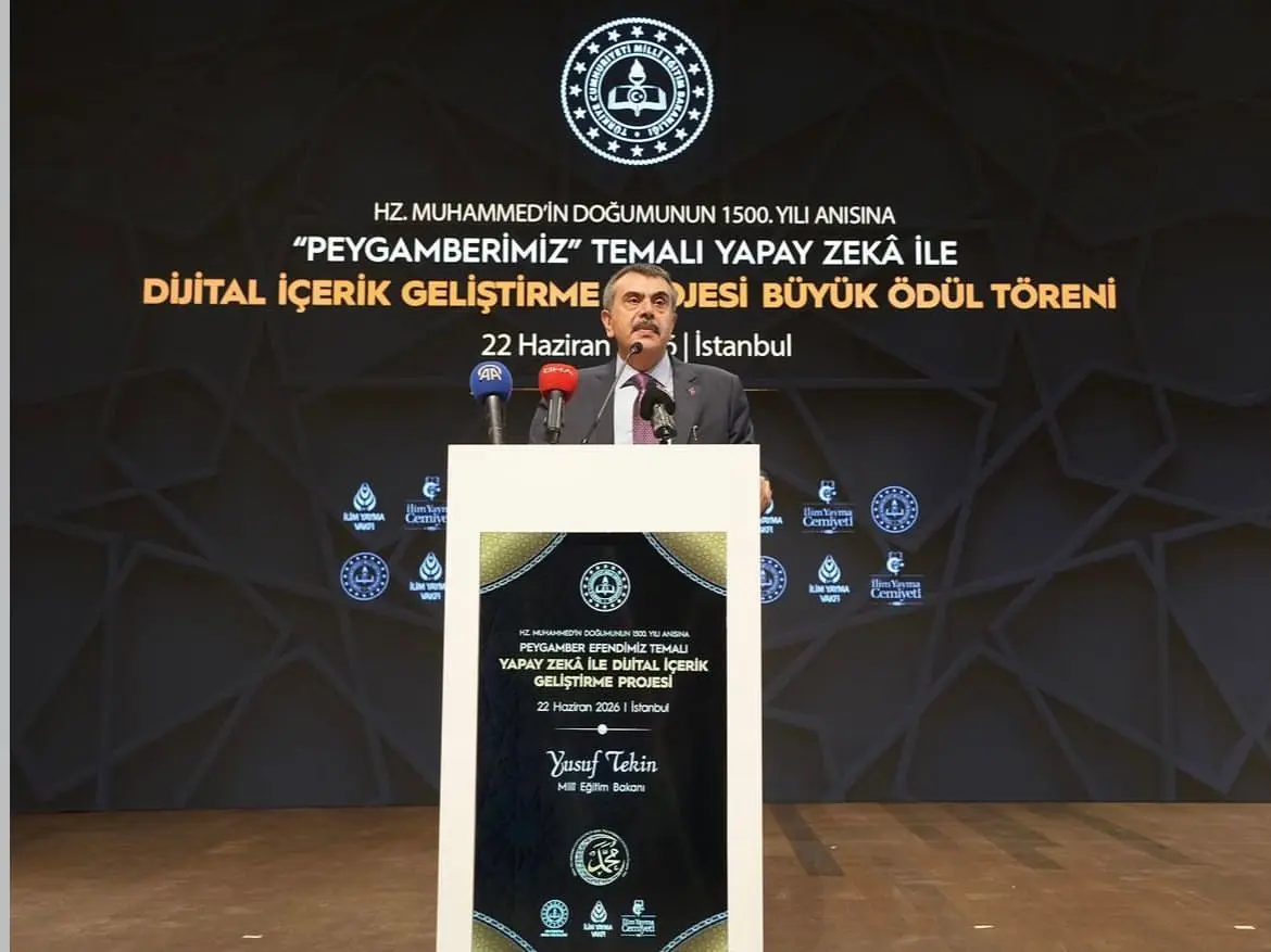 Yunus Emre Ortaokulu'ndan Yapay Zekâ Yarışmasında Başarı