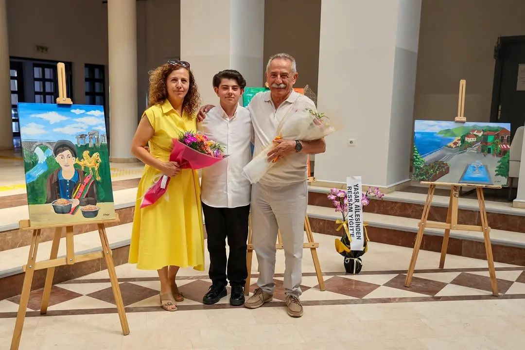 Genç Sanatçı Yiğit Derbent'in Sergisi Açıldı