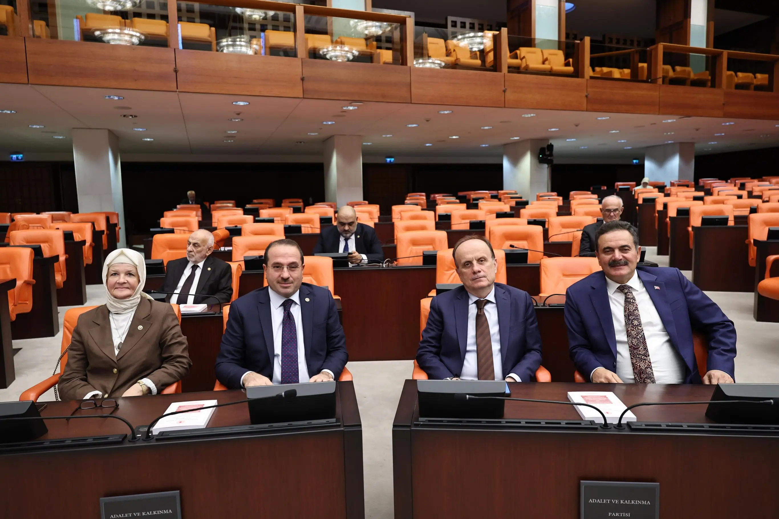 TBMM Genel Kurulu'nda Çalışmalar Devam Ediyor