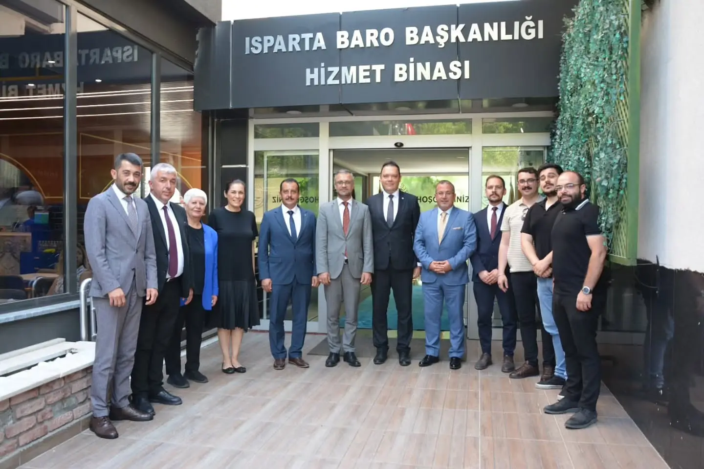 MHP Isparta İl Teşkilatı Baro Başkanı'nı Ziyaret Etti