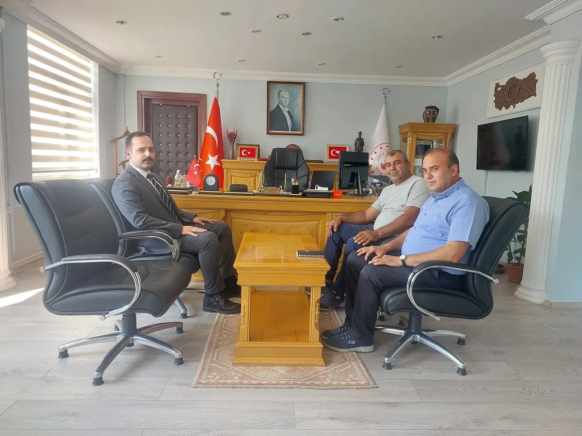 Gaziden Kaymakam'a Nezaket Ziyareti