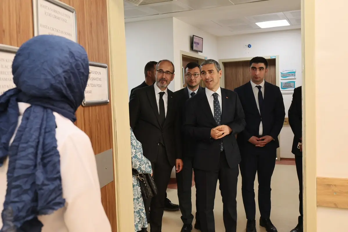 Vali Aktaş, Dinar Devlet Hastanesini Ziyaret Etti