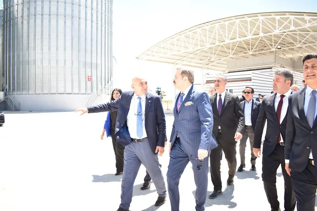 Hisarcıklıoğlu, Afyonkarahisar Ticaret Borsası'nı Ziyaret Etti
