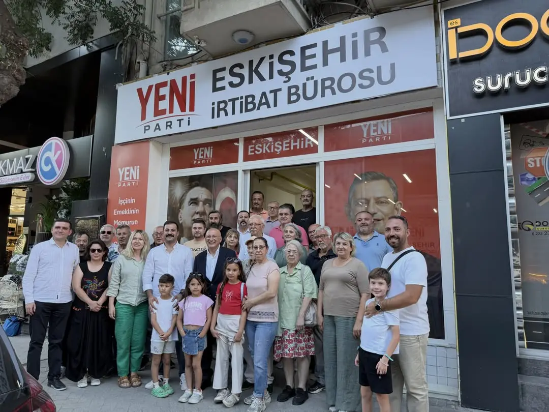 YENİ Parti Eskişehir İrtibat Bürosu'nda buluşma