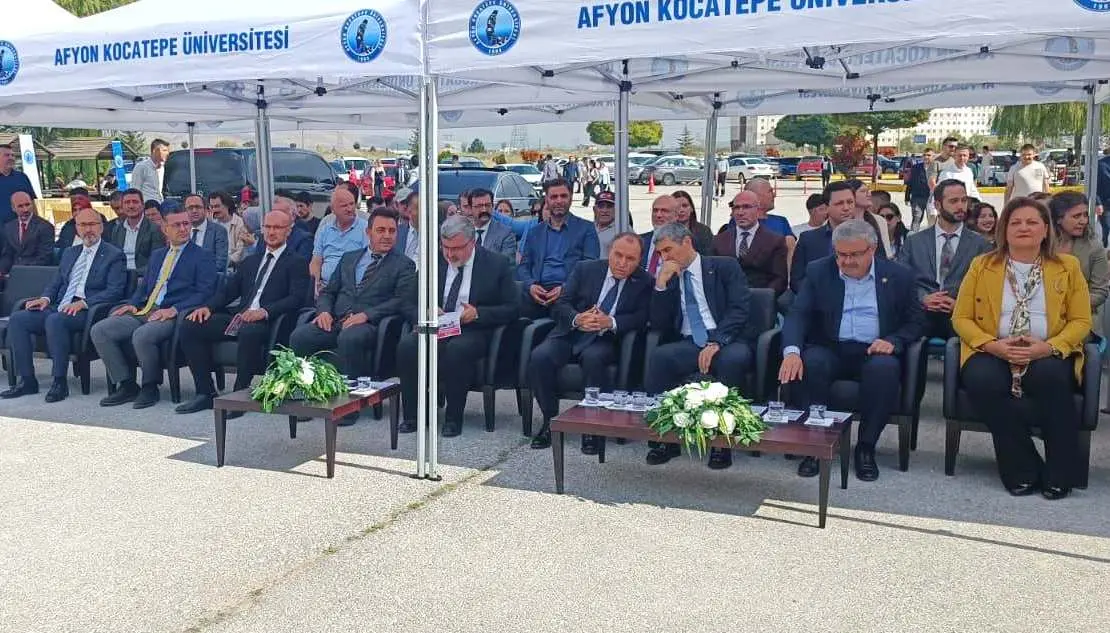 Afyon Kocatepe Üniversitesi Kütüphane Açılışı Gerçekleşti