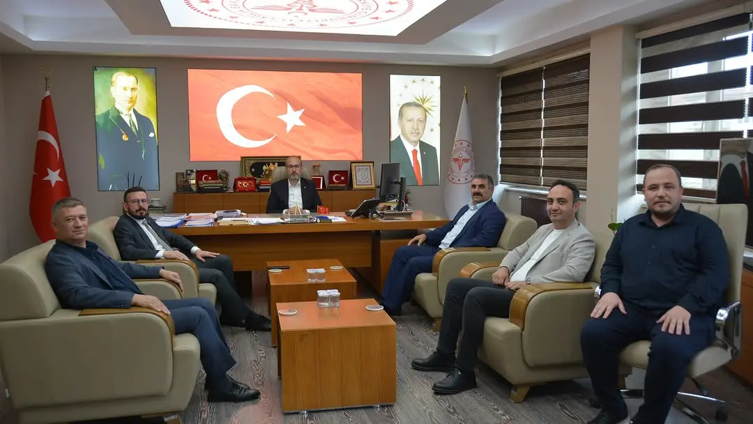 Ak Parti İlçe Başkanı Sağlık Müdürü'nü Ziyaret Etti