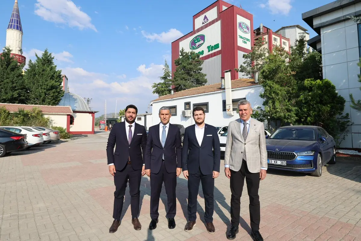 Vali Aktaş, Tınaztepe Şirketler Grubu'nu ziyaret etti