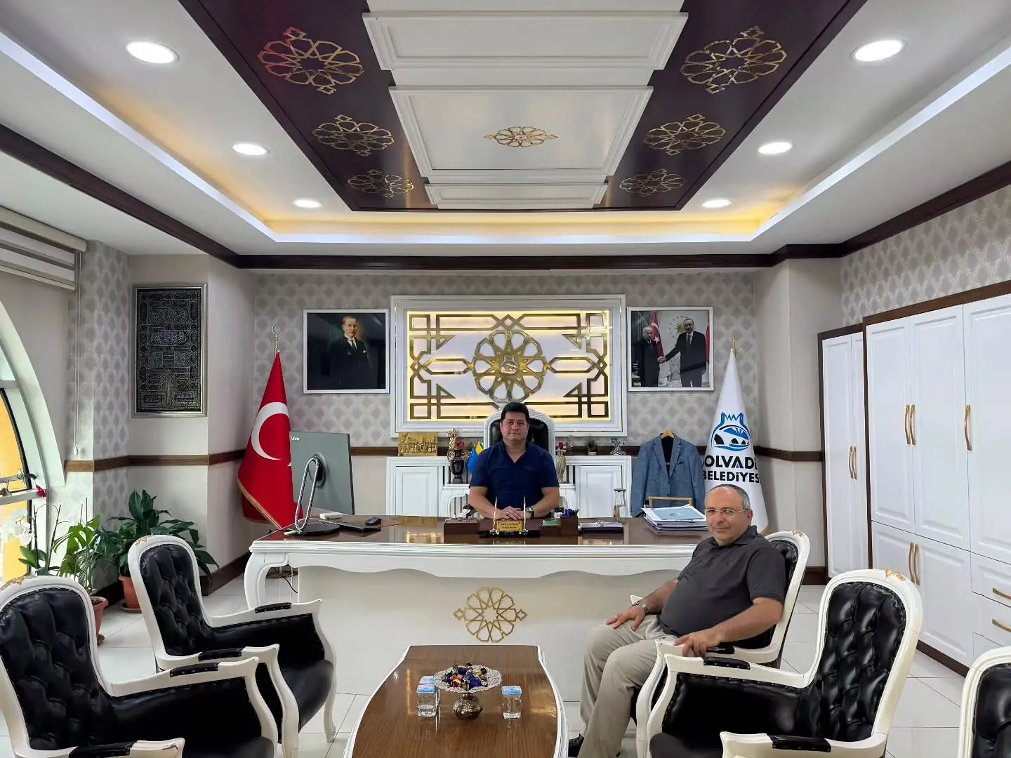 Başkan Aynacı, Ziyaretçisini Ağırladı