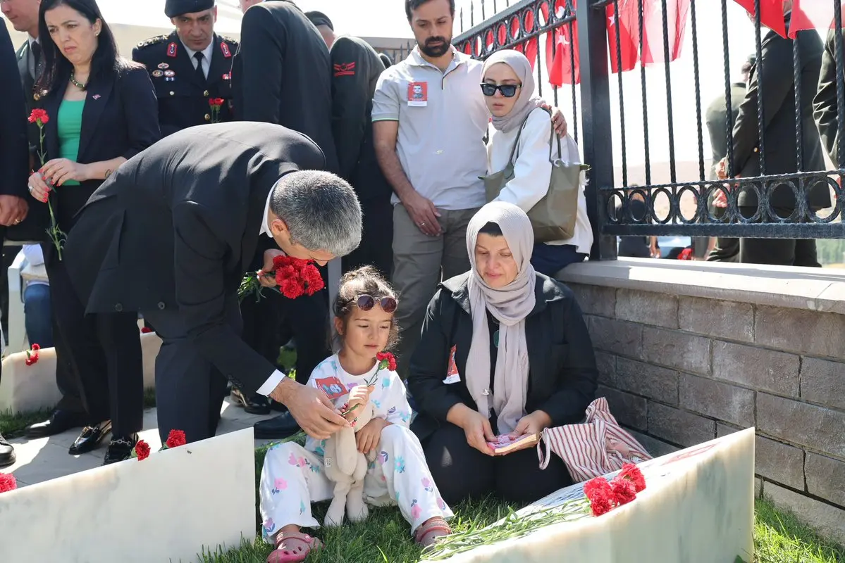 Şehitler anısına anma programı düzenlendi