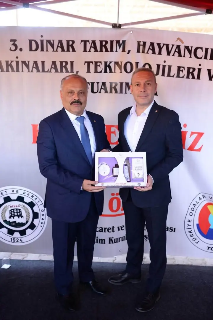 Dinar Tarım Fuarı'nda Oda ve Borsa Başkanları Ziyareti
