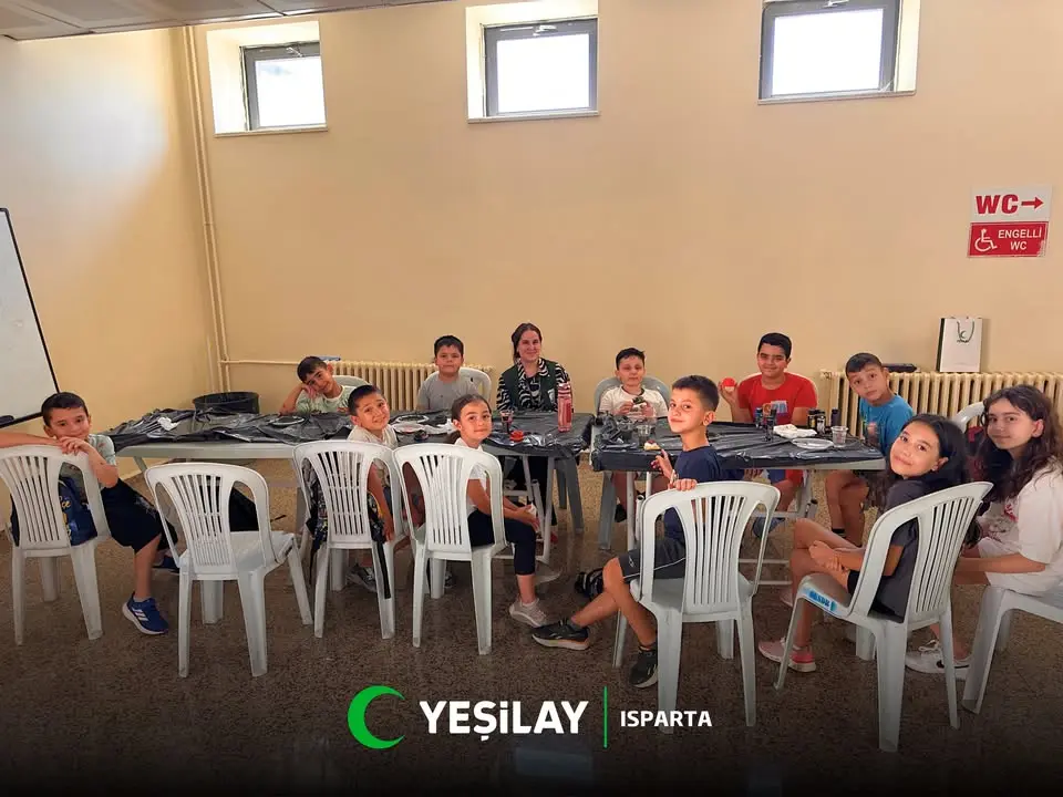 Yeşilay Isparta, Rengârenk Atölye Düzenledi