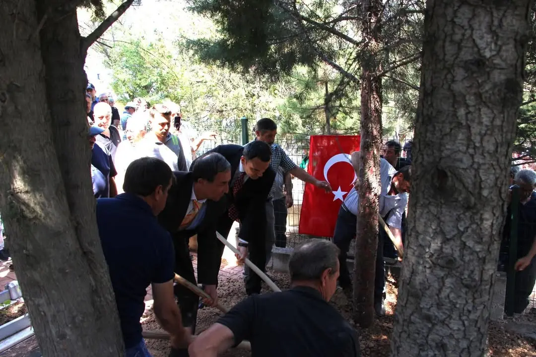 Banaz Belediyesi, cenaze törenine katıldı
