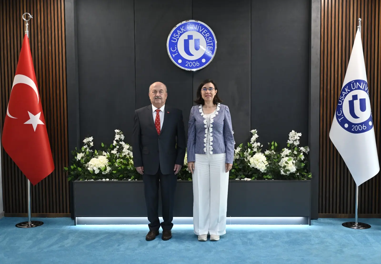 Uşak Belediye Heyeti Rektörü Ziyaret Etti