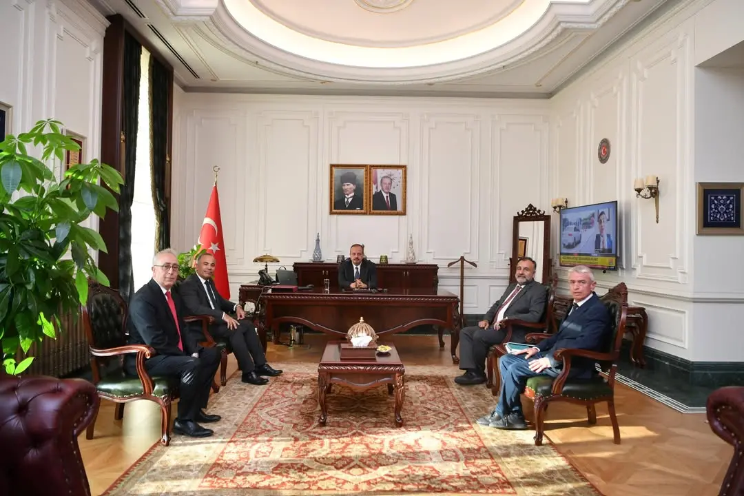 Vali Canbolat, İş İnsanı Aygül'ü Kabul Etti