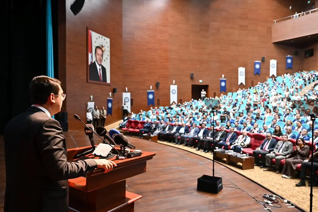 Uşak Üniversitesi Mezuniyet Töreni Coşkuyla Gerçekleşti