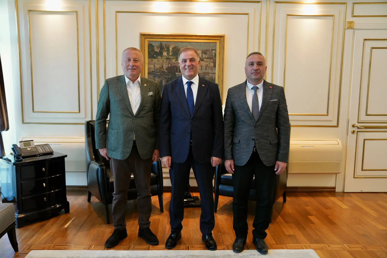 Başkan Kantartopu, İstanbul'da ziyaret gerçekleştirdi