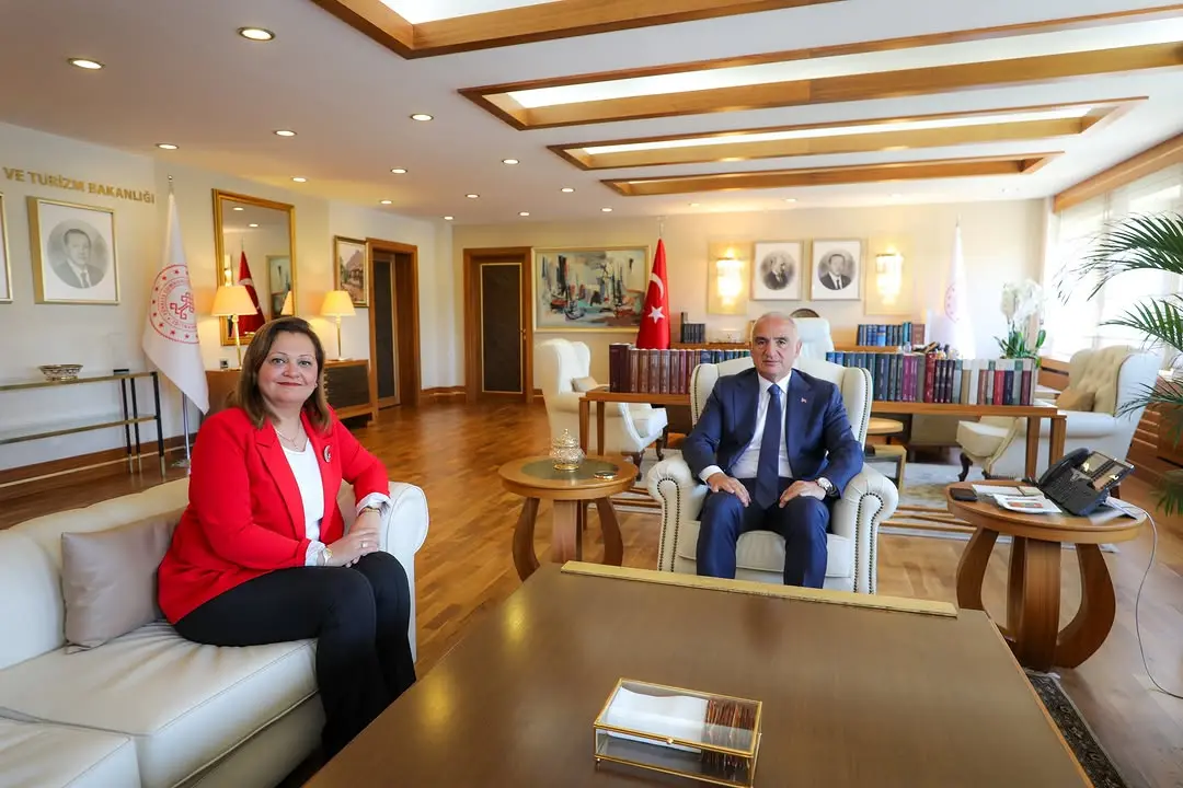 Afyonkarahisar talepleri Bakan Ersoy'a iletildi