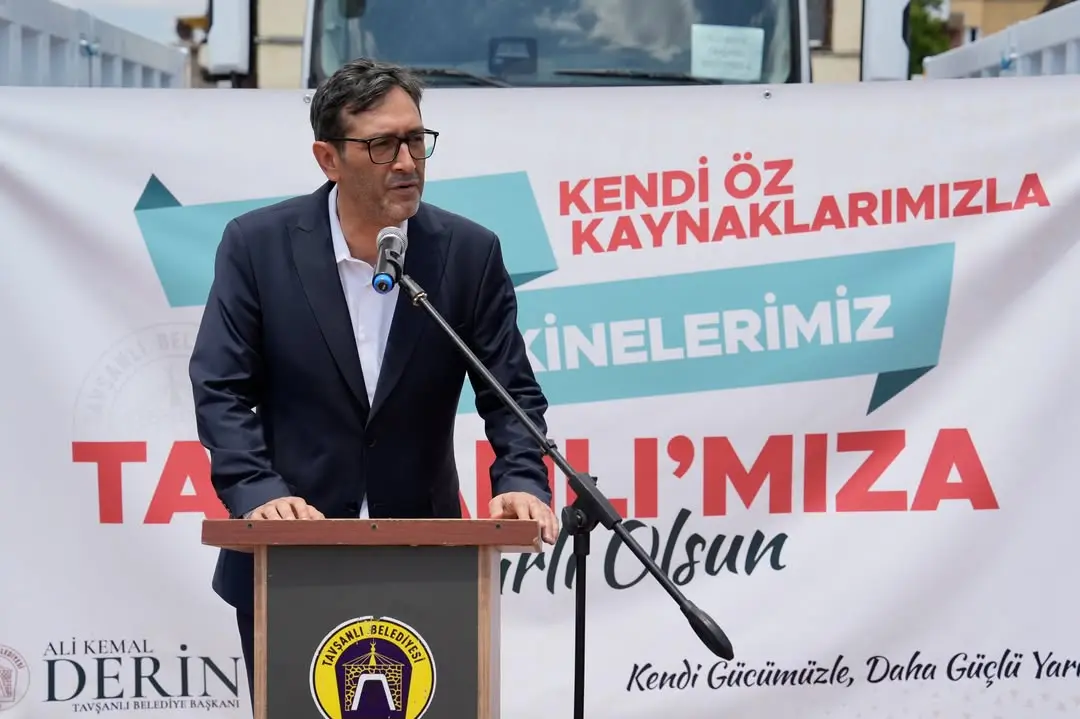 Tavşanlı Belediyesi yeni araçları tanıttı