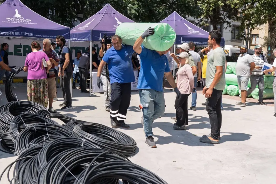 İzmir'de Çiftçilere Don Olaylarına Karşı Destek