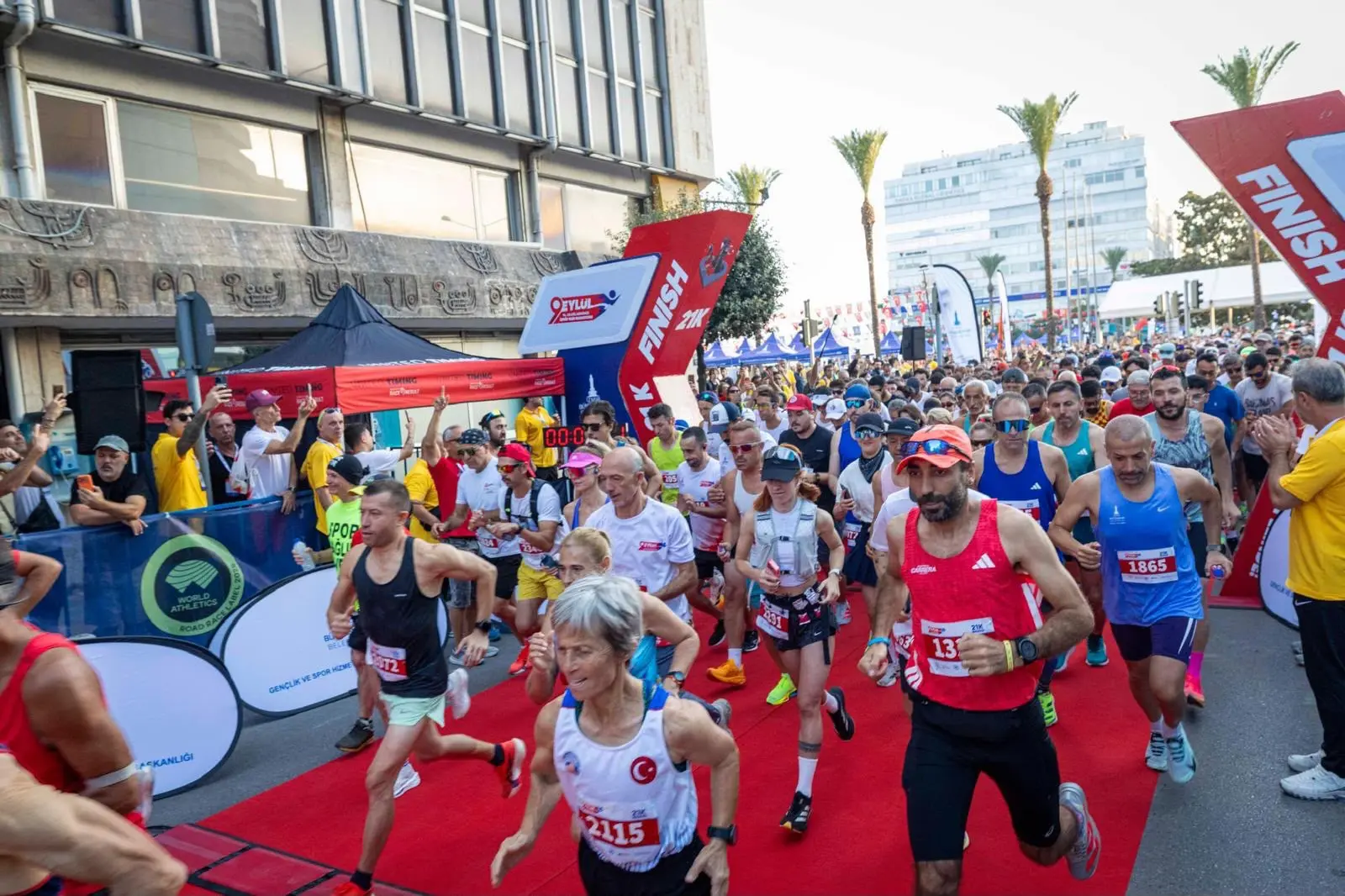 9 Eylül İzmir Yarı Maratonu gerçekleşti