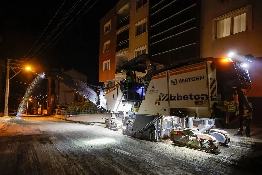 Konak'ta Toros Caddesi'nde yenileme çalışmaları başladı