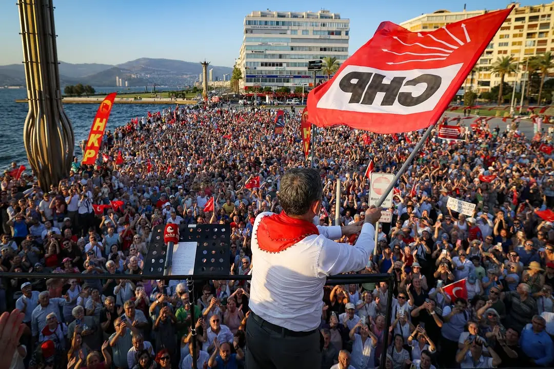 Özgür Özel liderliğinde yeni bir yol arayışı