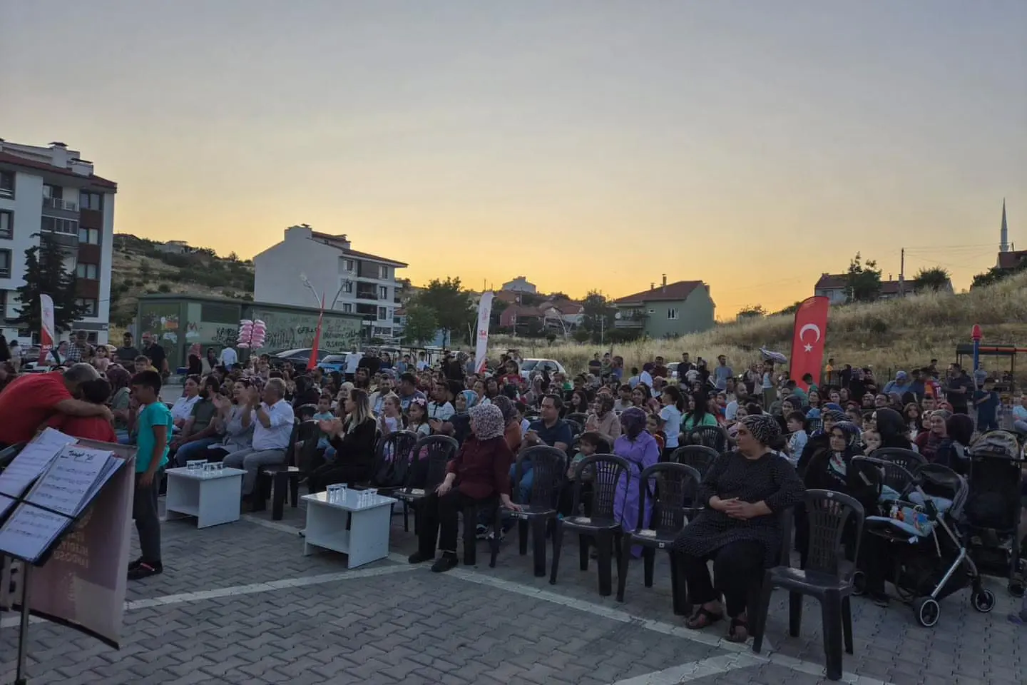 Karaağaç Semt Pazarı'nda Mahalle Şenliği Düzenlendi