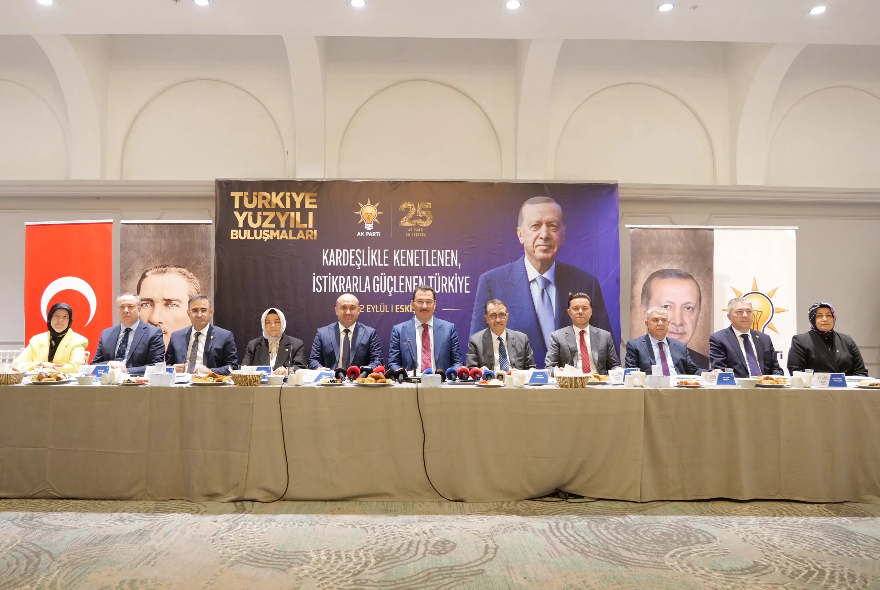 Türkiye Yüzyılı Buluşmaları Eskişehir'de başladı