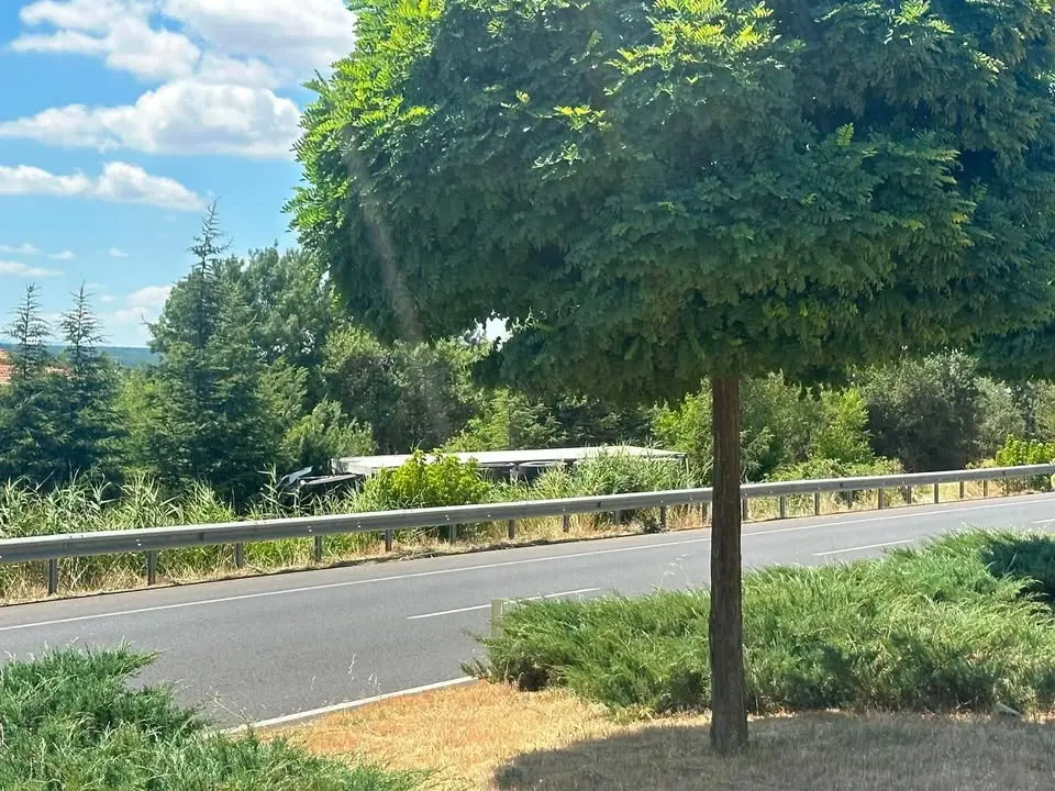 Hamamboğazı'nda Tır Kazası: Kurtarma Çalışmaları Devam Ediyor