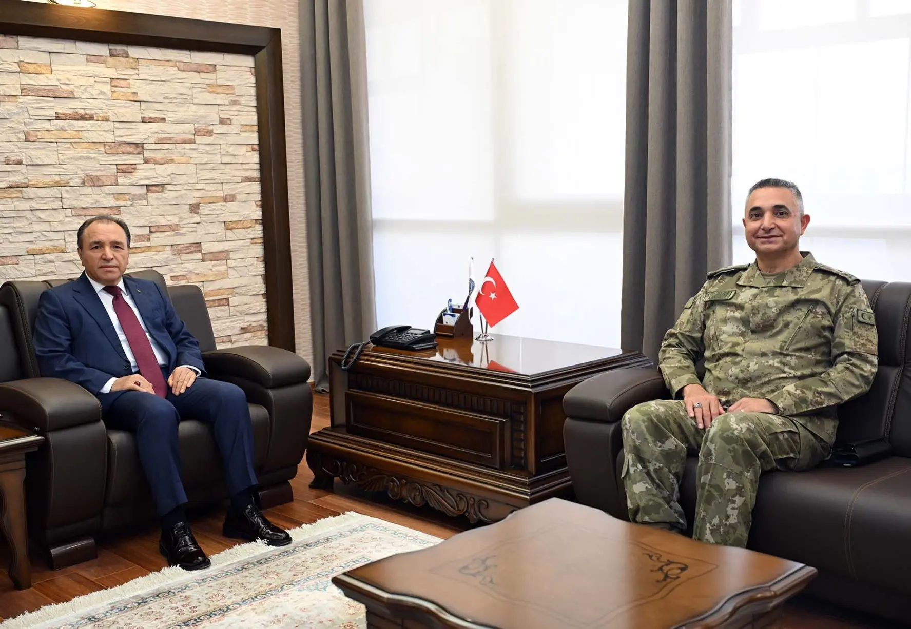 Tuğgeneral Tecimer, Rektör Karakaş'a veda etti