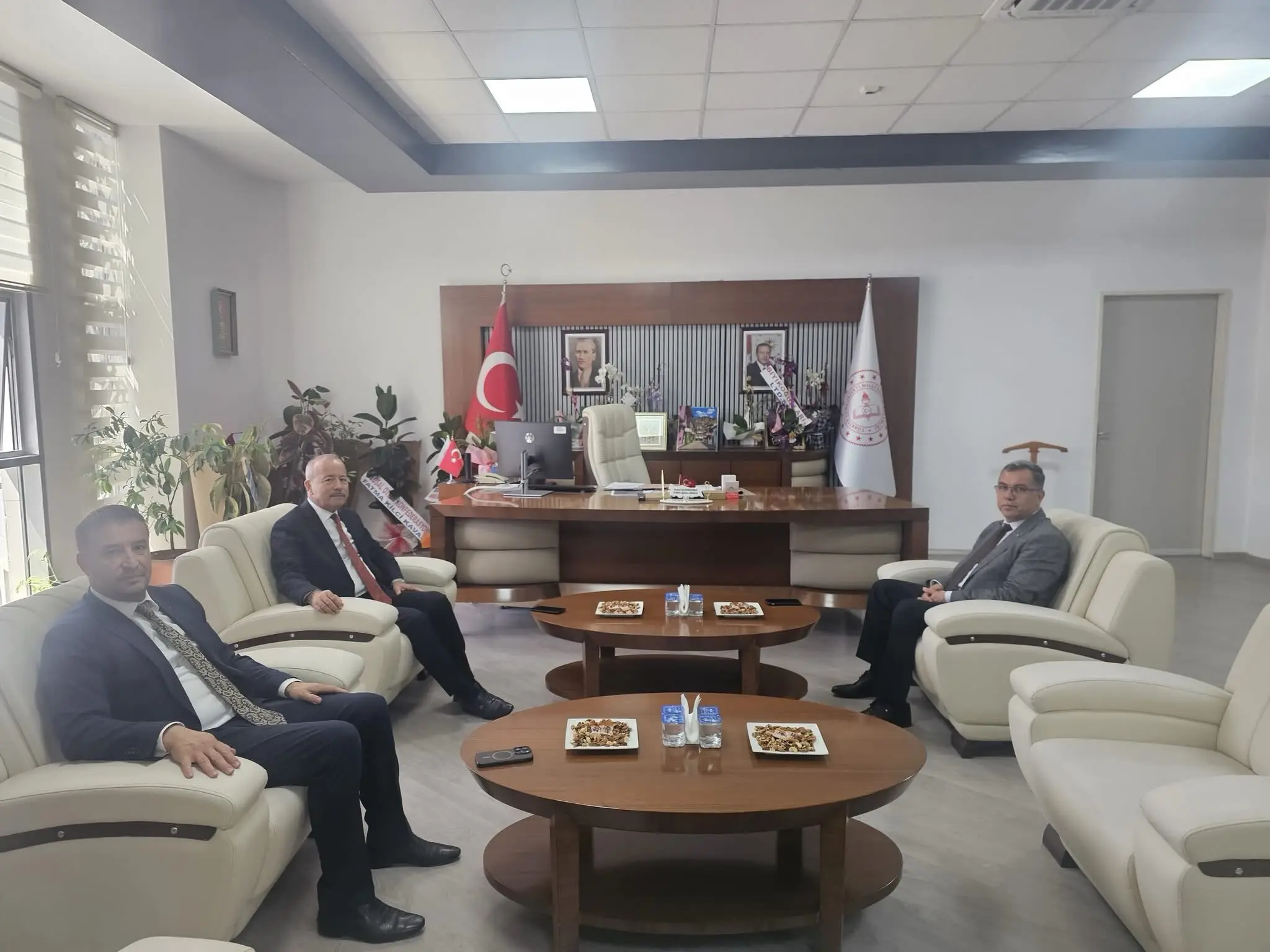 İl Milli Eğitim Müdürü'nden MHP ziyaretleri