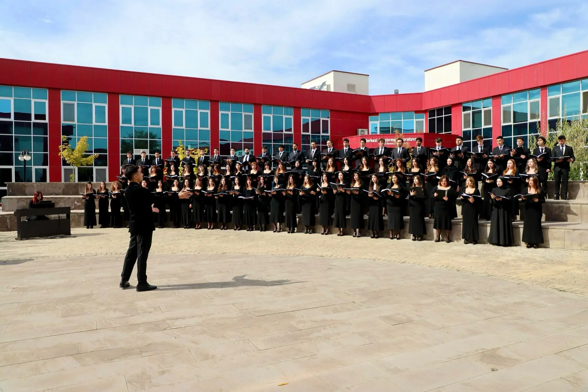 Cumhuriyet'in 103. Yılı Afyon Kocatepe Üniversitesi'nde Kutlandı
