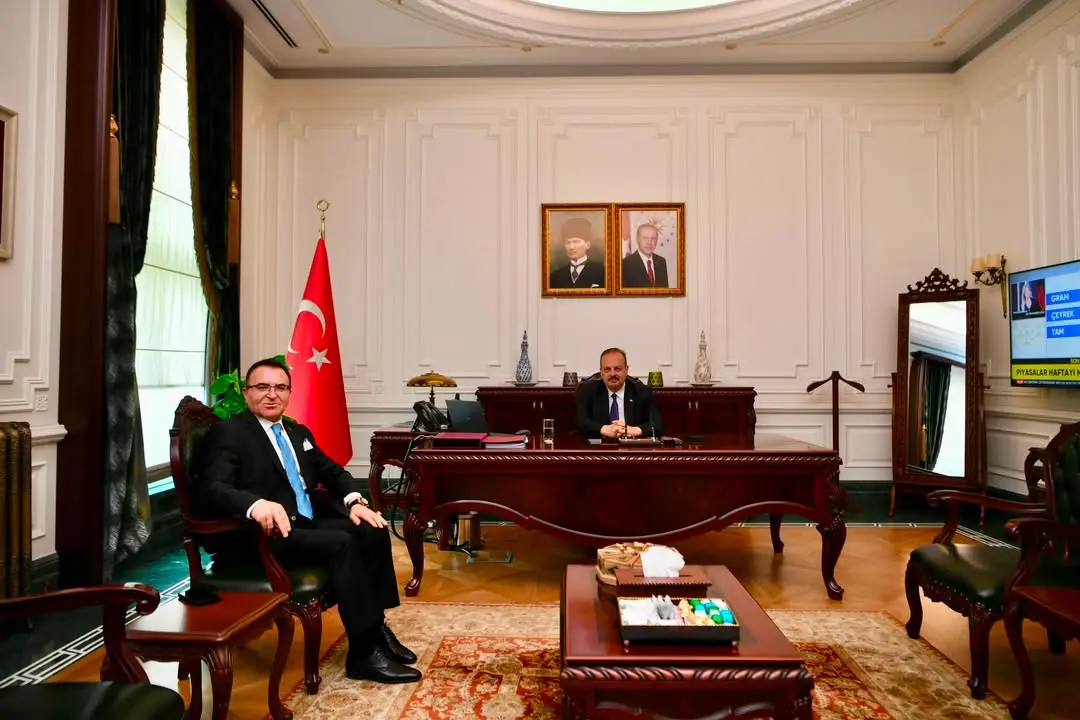 Vali Canbolat, Mersin Vali Yardımcısını kabul etti