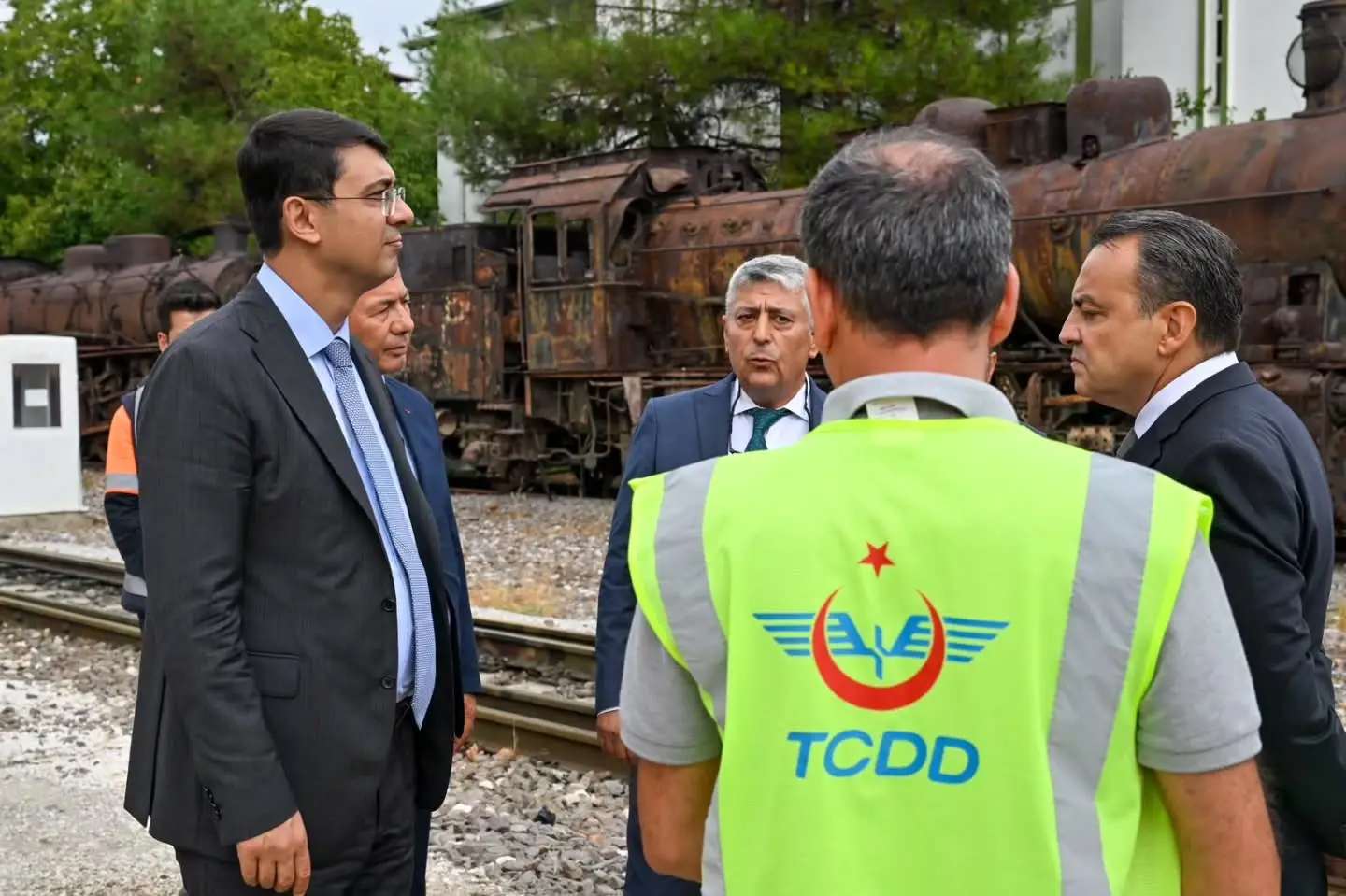 Uşak Valisi TCDD Uşak Garı'nı Ziyaret Etti
