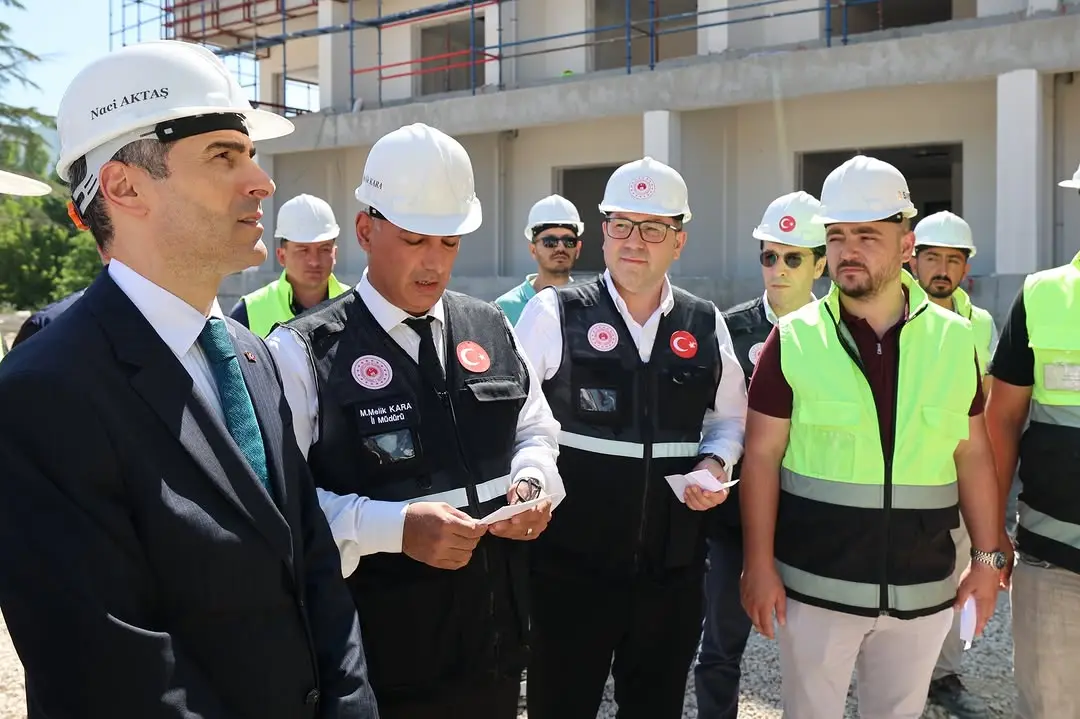 Huzurevi İnşaatında İnceleme Yapıldı