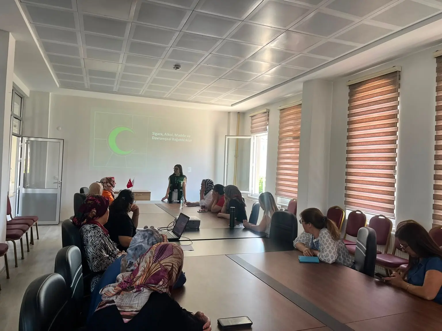 Bağımlılıkla Mücadelede Eğitim Faaliyetleri Devam Ediyor